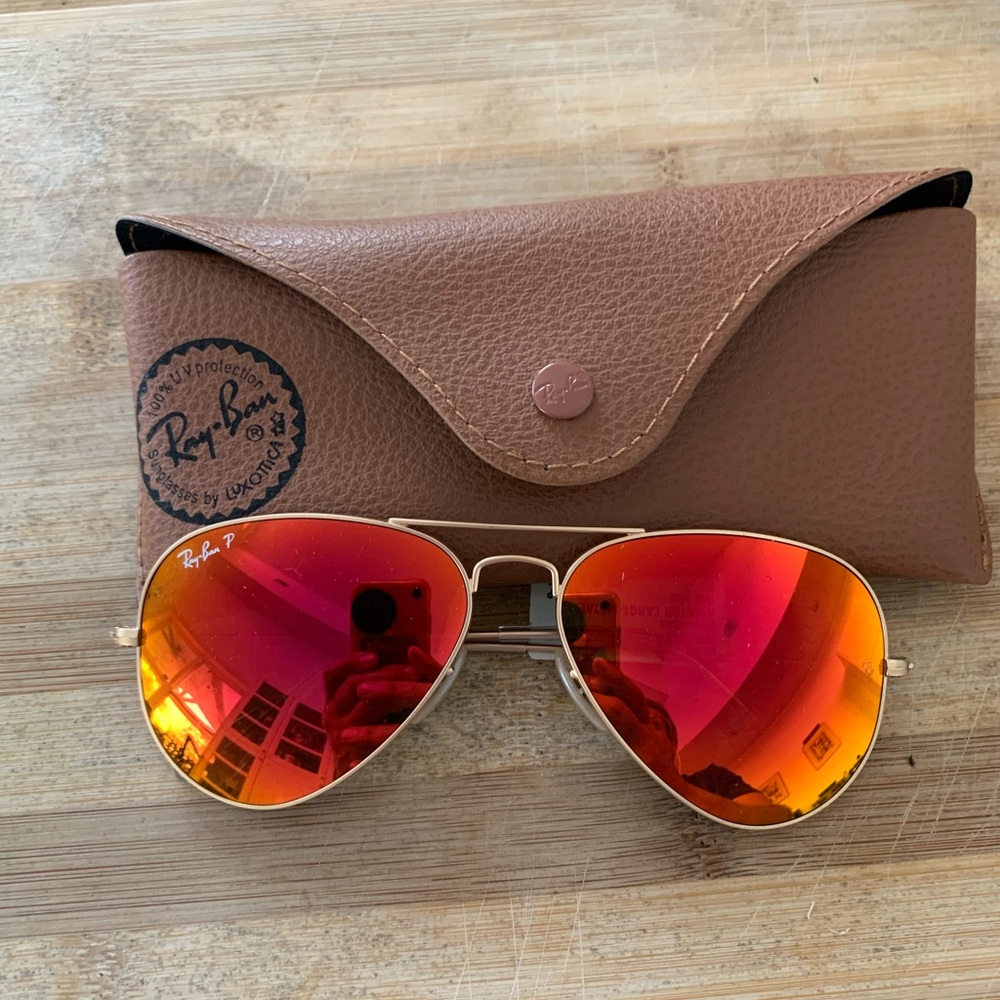 Ray-ban classic Aviator style with gold mirror lenses, brand new with tags